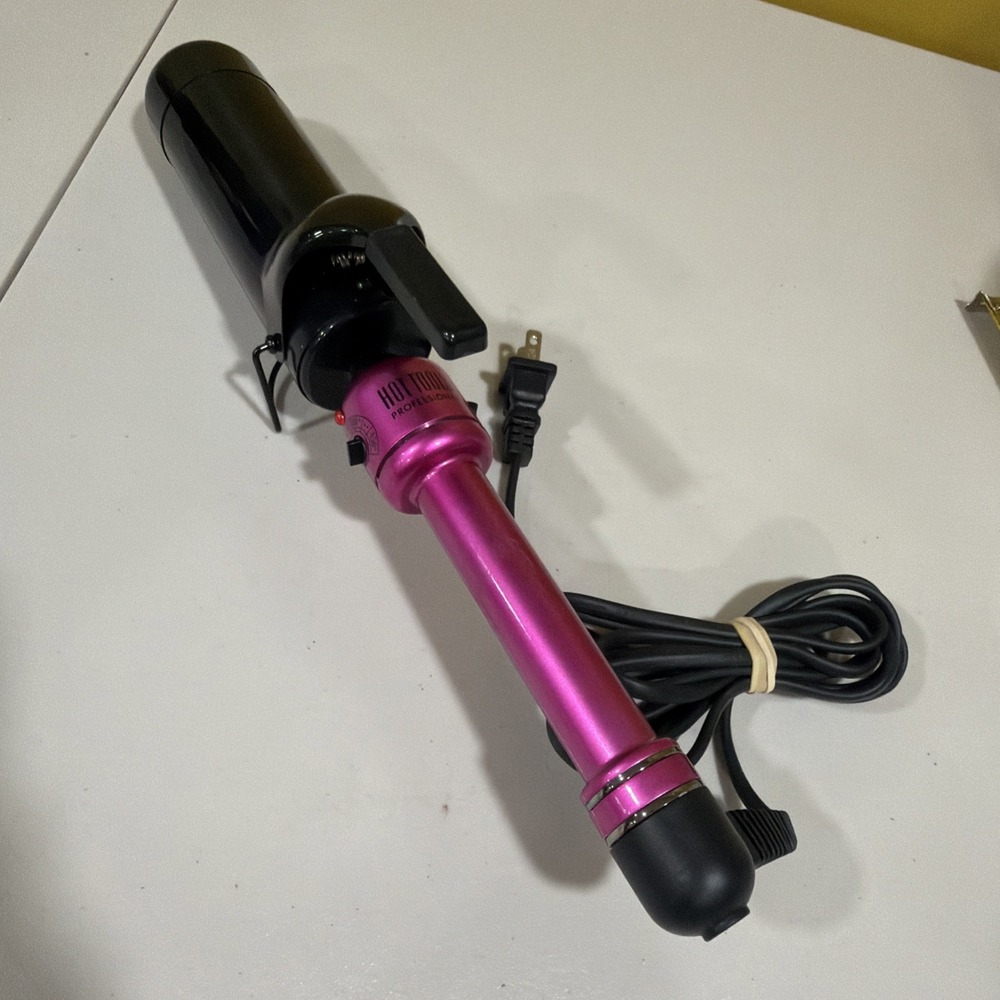 Hot Tools Professional HPK47 Curling Iron 2" Barrel Black - Works Great!